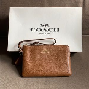 NWT Coach Leather Wristlet - tan/brown